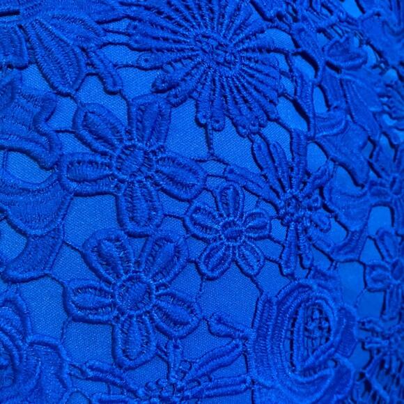 LULU'S halter style Love Poem Blue Lace Mini Dress - women's medium - Picture 4 of 9